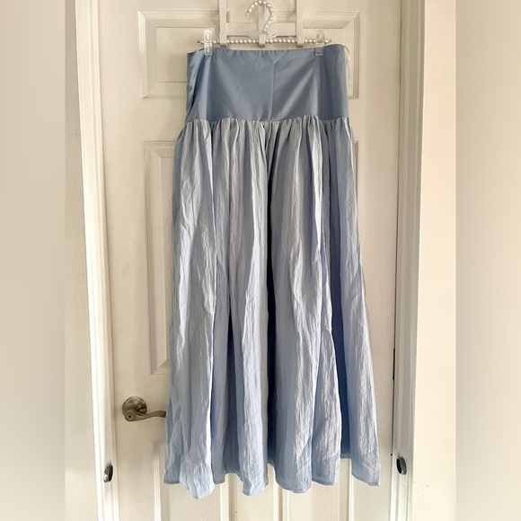 COMMENSE Solid High-Waisted Ruffle Pleated Maxi Skirt - Picture 6 of 11